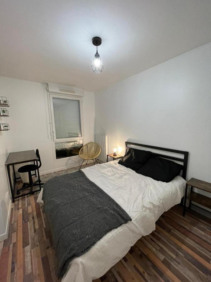 Superbe Appartement Avec Boxe Proche De Paris Pierrefitte-sur-Seine Luaran gambar