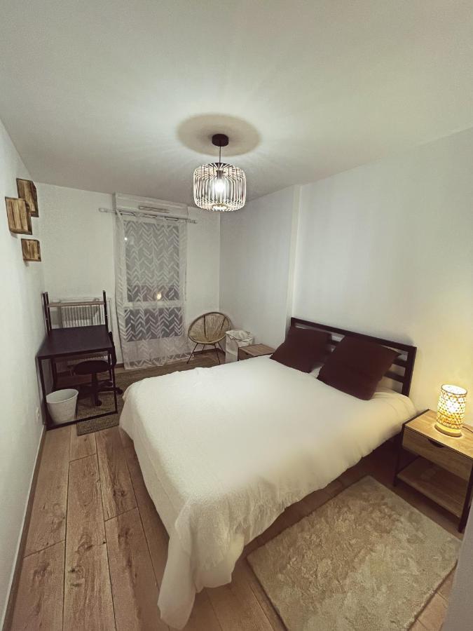 Superbe Appartement Avec Boxe Proche De Paris Pierrefitte-sur-Seine Luaran gambar